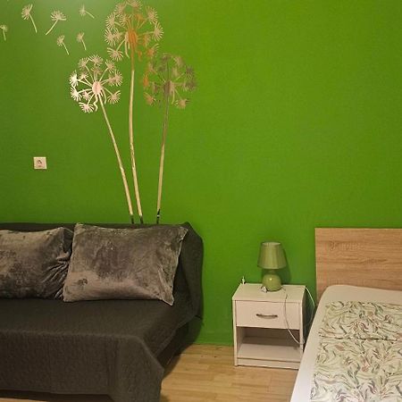 Zizi Apartman Debrecen Extérieur photo